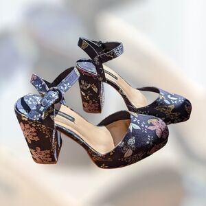 Stradivarius Floral Y2K Platform Chunk Heel